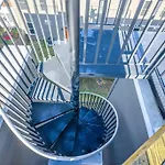 Spacious 3Bedroom Duplex With Rooftop Deck!