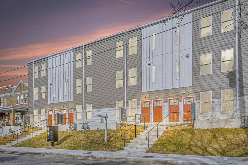Spacious 3bedroom Duplex With Rooftop Deck! Apartamento *