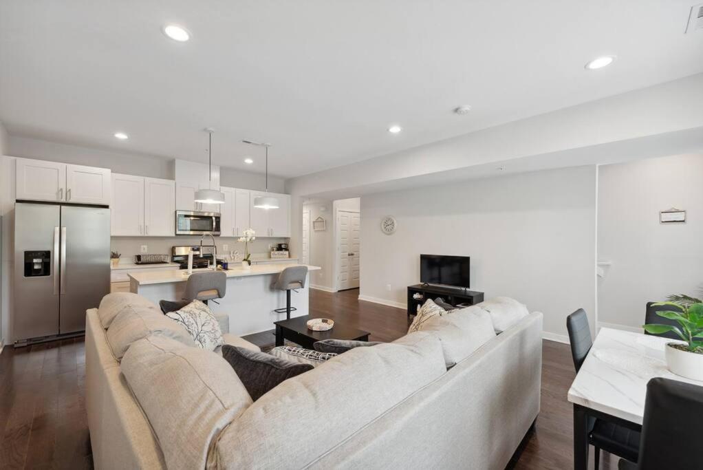 Apartamento Spacious 3bedroom Duplex With Rooftop Deck! Washington